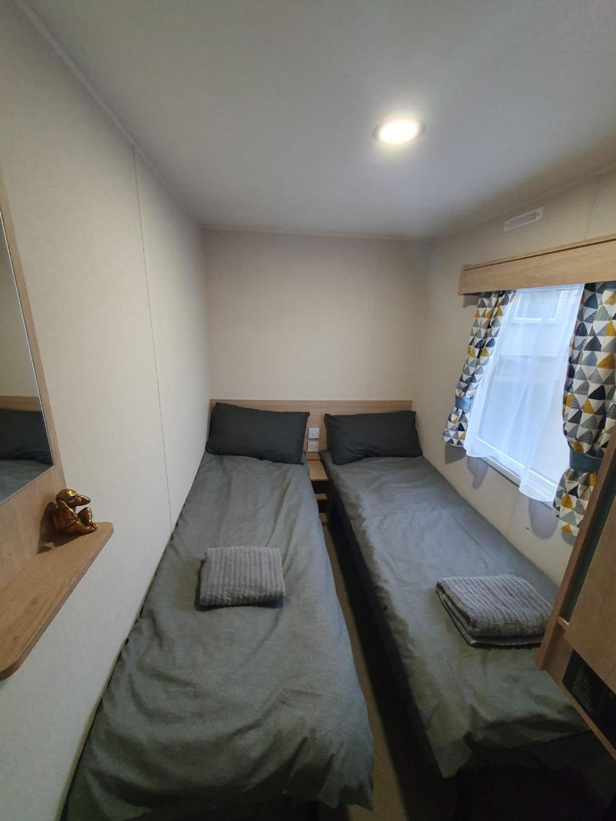 Escape City Caravan Lytchett Minster Luaran gambar
